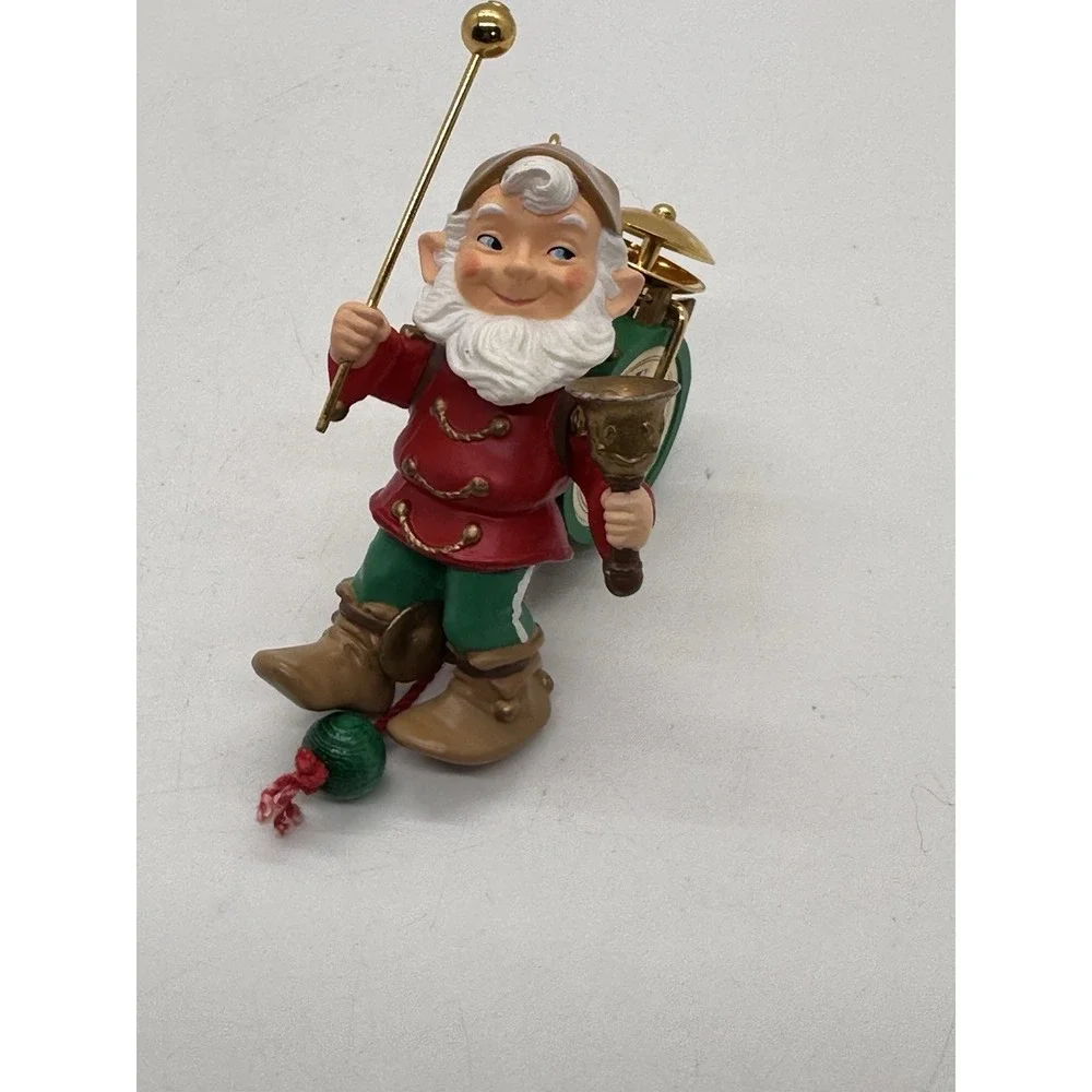 1993 Hallmark ONE ELF‎ MARCHING BAND Ornament Pull String for Movement Cymbals